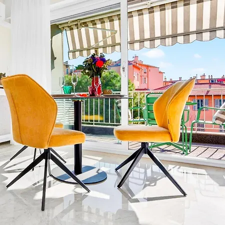 élégant Au Palais Borrigo à 50 M Du Apartamento *