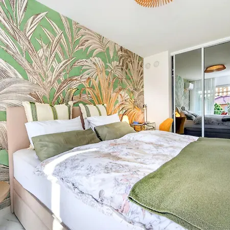 élégant Au Palais Borrigo à 50 M Du Apartamento